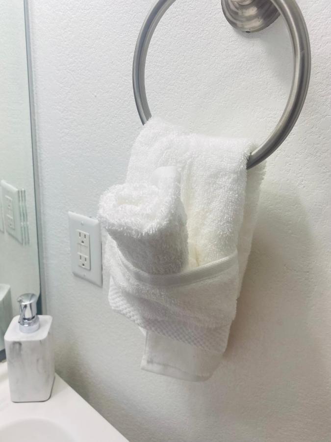 Cozy Condo, Minutes From Broadwy, Sleeps 5 내슈빌 외부 사진