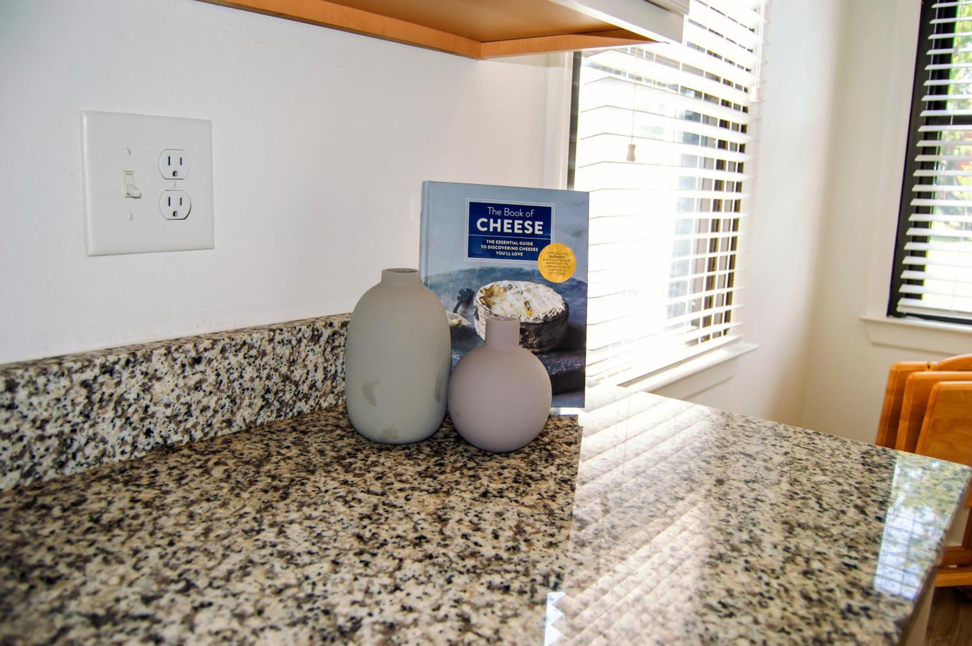 Cozy Condo, Minutes From Broadwy, Sleeps 5 내슈빌 외부 사진